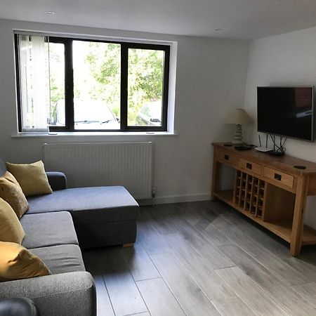 1 Bedroom Self Contained Separate Annexe In Exeter Ide Kültér fotó