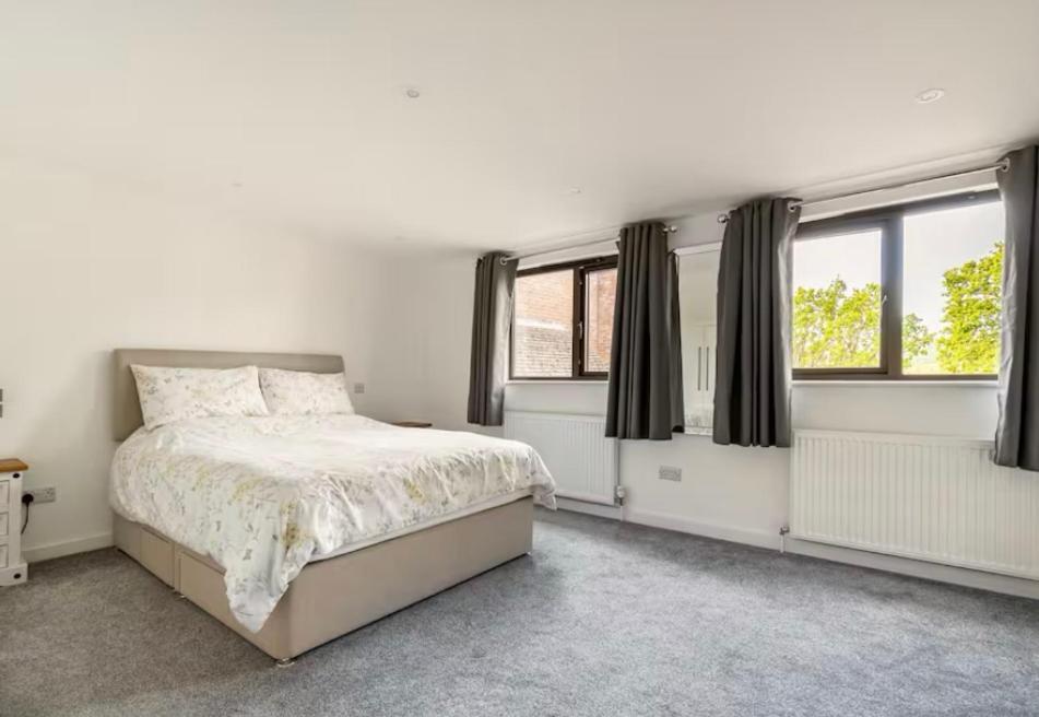 1 Bedroom Self Contained Separate Annexe In Exeter Ide Kültér fotó